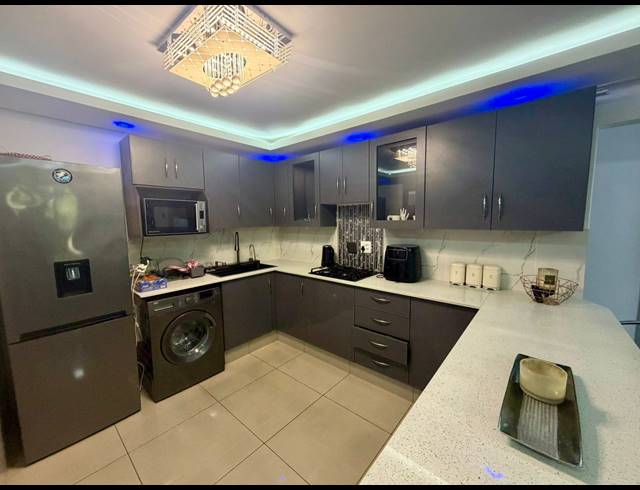 2 BEDROOM APARTMENT BLOCK TO LET IN MEER EN SEE
